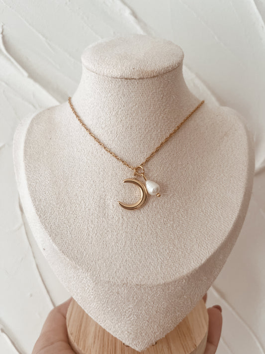 Luna Necklace